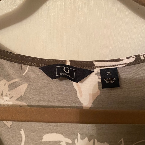 Only Worn Once. XL Neutral, Floral Jumper - Picture 2 of 5